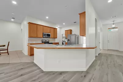 824 Duck Pond Dr, Grand Prairie, TX 75052 - Photo 6