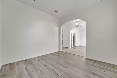 824 Duck Pond Dr, Grand Prairie, TX 75052 - Photo 14