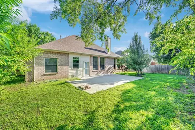 824 Duck Pond Dr, Grand Prairie, TX 75052 - Photo 28