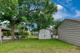 2726 Starcrest Ln, Farmers Branch, TX 75234 - Photo 22