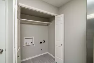 2726 Starcrest Ln, Farmers Branch, TX 75234 - Photo 20