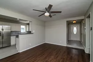 2726 Starcrest Ln, Farmers Branch, TX 75234 - Photo 10
