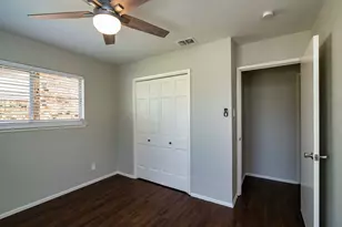 2726 Starcrest Ln, Farmers Branch, TX 75234 - Photo 16