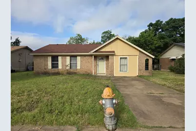 1601 McAnear Street, Cleburne, TX 76033 - Photo 1