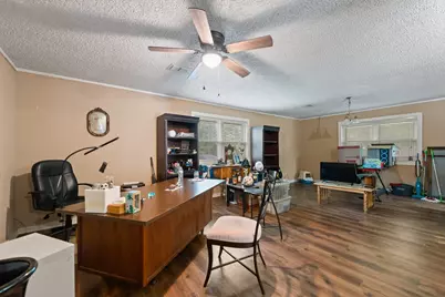 1601 McAnear Street, Cleburne, TX 76033 - Photo 10