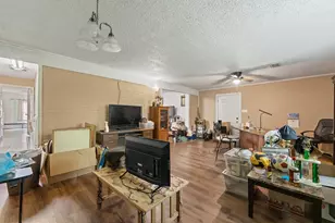 1601 McAnear St, Cleburne, TX 76033 - Photo 10