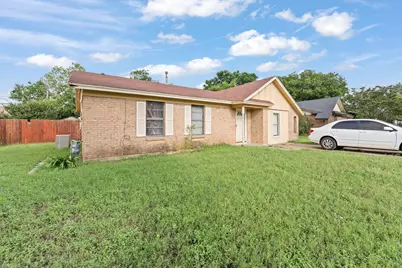 1601 McAnear Street, Cleburne, TX 76033 - Photo 2