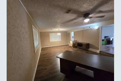 1601 McAnear Street, Cleburne, TX 76033 - Photo 6