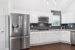 1405 Meadowbrook Dr, McKinney, TX 75069 - Photo 8