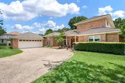 602 Highland Hills Lane, Highland Village, TX 75077 - Photo 2