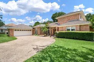 602 Highland Hls Ln, Highland Village, TX 75077 - Photo 2