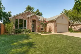 1411 Park Palisades Dr, Corinth, TX 76210 - Photo 2