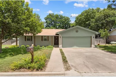 806 S Avenue O, Clifton, TX 76634 - Photo 2
