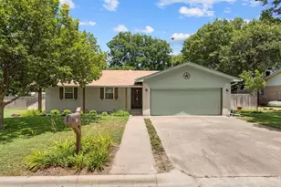 806 S Ave O, Clifton, TX 76634 - Photo 2