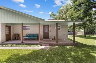 806 S Ave O, Clifton, TX 76634 - Photo 26