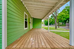 562 SW 1st, Paris, TX 75460 - Photo 2