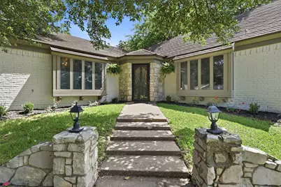 240 Timberlake Drive, Azle, TX 76020 - Photo 2