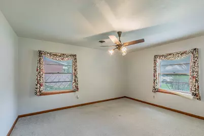137 Taos Drive, Woodway, TX 76712 - Photo 8