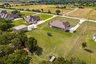 6913 Veal Station Rd, Weatherford, TX 76085 - Photo 26