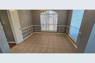 5725 Champion Court, Arlington, TX 76017 - Photo 4