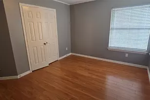 5725 Champion Ct, Arlington, TX 76017 - Photo 18