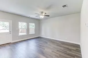 789 W A Denton Dr, Van Alstyne, TX 75495 - Photo 12