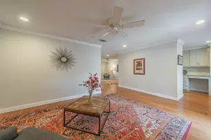 913 Roaring Springs Rd, Fort Worth, TX 76114 - Photo 8
