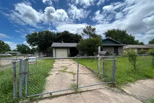 1670 Bending Oaks Trail, Dallas, TX 75217 - Photo 10