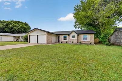 1547 Oakbrook Street, Lancaster, TX 75134 - Photo 2