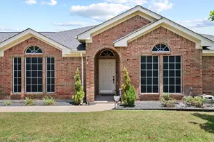 1108 Chestnut Dr, Venus, TX 76084 - Photo 2