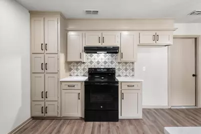 3008 Lafayette Street, Corsicana, TX 75110 - Photo 12