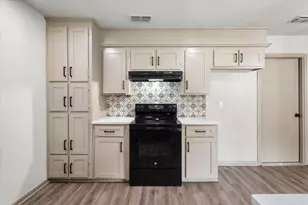 3008 Lafayette St, Corsicana, TX 75110 - Photo 12