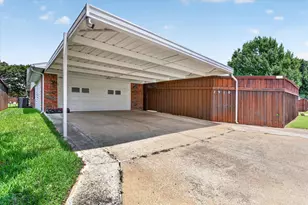 2910 Flagstone Dr, Garland, TX 75044 - Photo 32