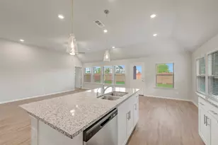 110 Rockwood Ln, Justin, TX 76247 - Photo 8