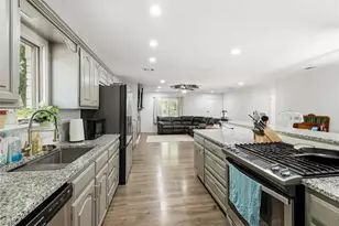 588 Pine St, Lewisville, TX 75057 - Photo 20