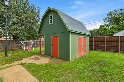 588 Pine Street, Lewisville, TX 75057 - Photo 36