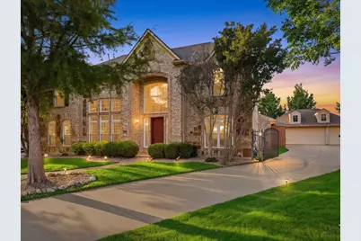 2533 Green Oak Drive, Carrollton, TX 75010 - Photo 2