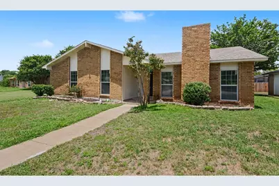 1205 Crestwood Court, Allen, TX 75002 - Photo 2