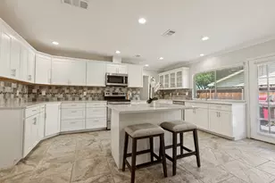 3014 Silverdale Ln, Garland, TX 75044 - Photo 2