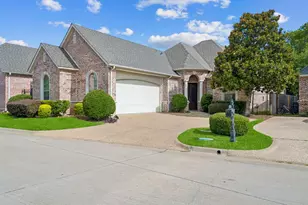 3803 Park Flower Ct, Arlington, TX 76017 - Photo 2