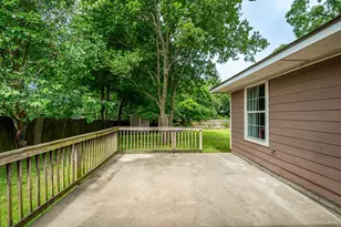 604 S Maxey St, Sherman, TX 75090 - Photo 26