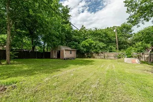 604 S Maxey St, Sherman, TX 75090 - Photo 4