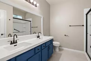 2832 Westover Dr, Grand Prairie, TX 75052 - Photo 18