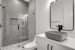 3720 Fairfax Ave, Dallas, TX 75209 - Photo 8