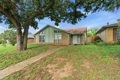 518 Guerin Drive, Arlington, TX 76012 - Photo 2