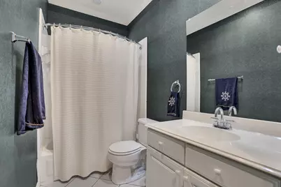2630 Lakeforest Court, Dallas, TX 75214 - Photo 16