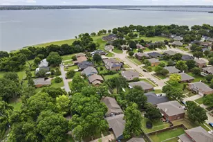 513 Pecan Ln, Rowlett, TX 75089 - Photo 4