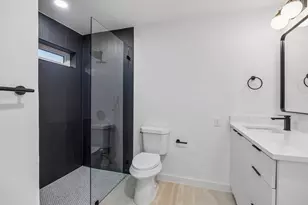 9531 Hilldale Dr, Dallas, TX 75231 - Photo 24