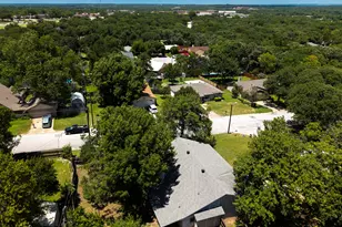 617 Rolling Ridge Ct, Azle, TX 76020 - Photo 18