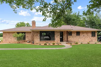 1289 S Waco Street, Van Alstyne, TX 75495 - Photo 2